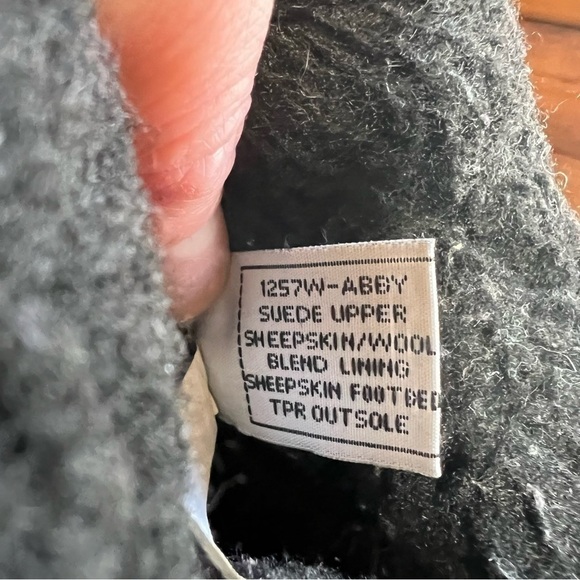 Bearpaw Abby Suede Ankle Bootie with Sheepskin Collar Black Size 9 - Picture 9 of 9